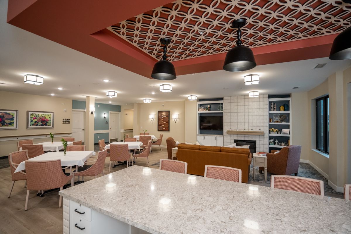 The Pillars of Lakeville Get Pricing & See 14 Photos in Lakeville, MN